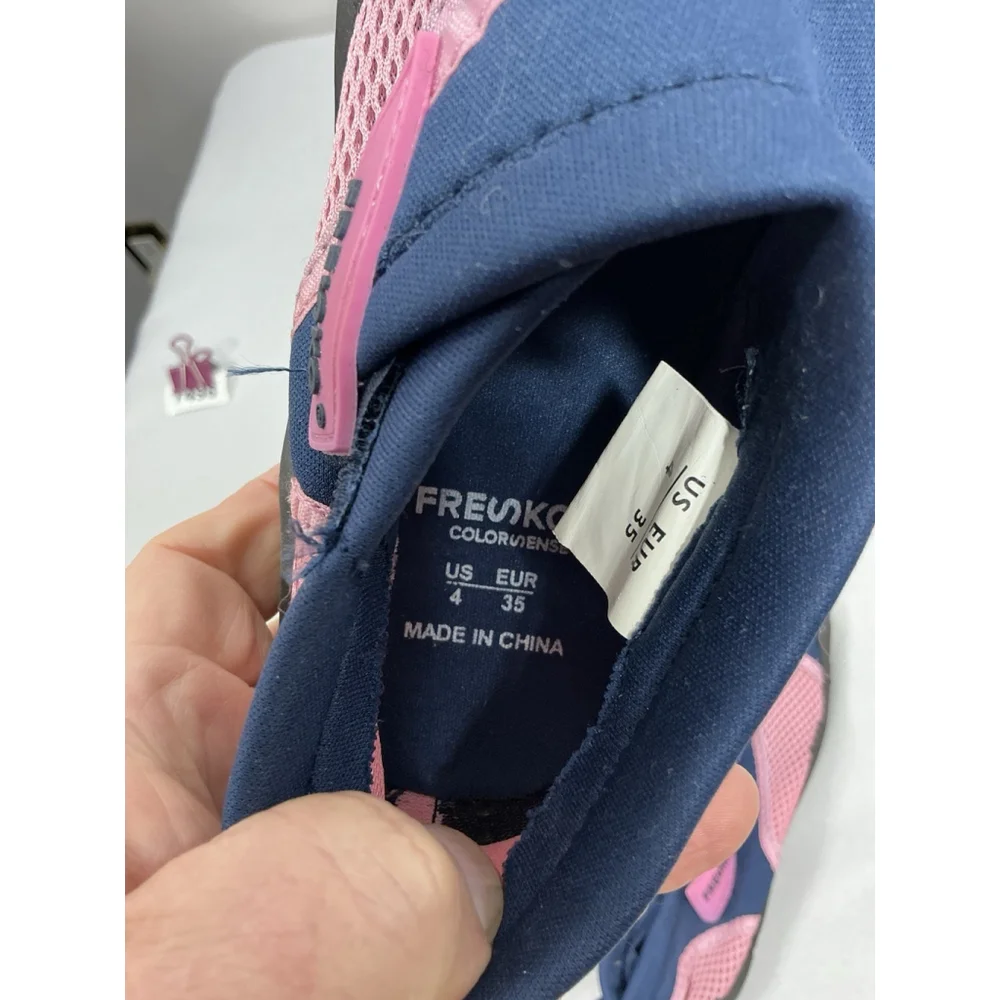 Girls Fresko Slip On Aqua Sock Water Shoes Size 4 Multicolor